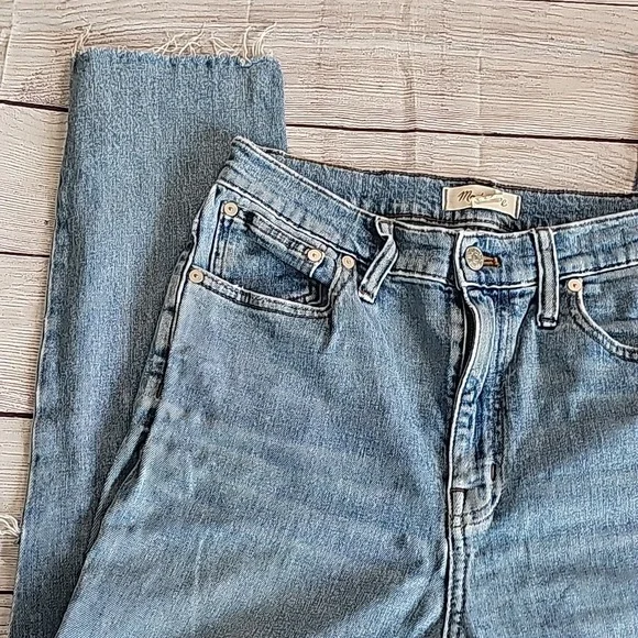 Madewell sz 27 slim boyfriend crop cut off jeans, distressed knees - Picture 7 of 13